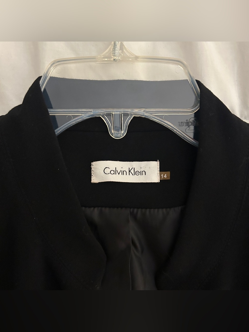 Classic Black Cap-Sleeve Sheath Dress - Picture 3 of 3